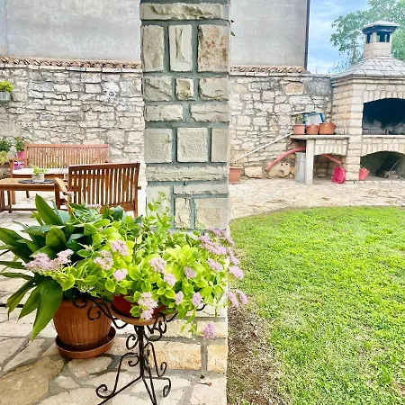Santina Near Porec * Radovani