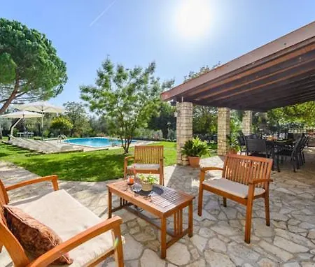 Villa Santina Near Porec *