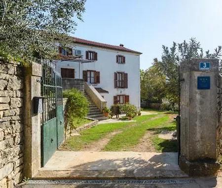 Santina Near Porec Radovani